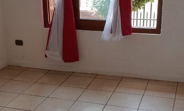 Arriendo Acogedora casa en Villa Santa Blanca