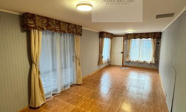 SE VENDE CASA EN CALLE LOS PAPIROS, SECTOR FRANCKE (ID37792)