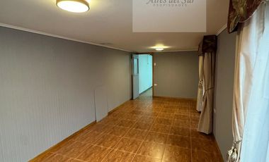 SE VENDE CASA EN CALLE LOS PAPIROS, SECTOR FRANCKE (ID37792)