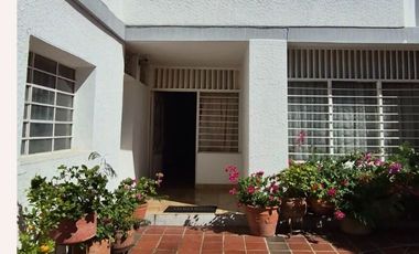 VENTA CASA BARRIO BLANCO