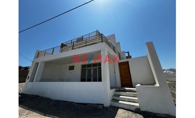 Exclusiva Casa De Playa En Venta . Playa Tortugas - $ 179,000.00