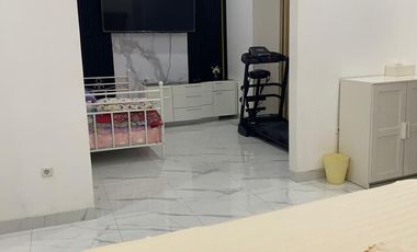 TURUN HARGA HUNIAN MEWAH SIAP HUNI!! NYAMAN LUAS DAN SEMI FURNISH AKSES TERBAIK BSD