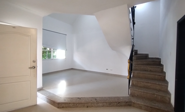 Casa en arriendo en Villa Santos.