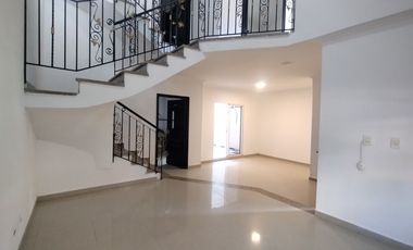 Casa en arriendo en Villa Santos.