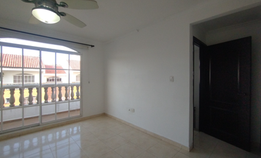 Casa en arriendo en Villa Santos.