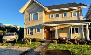 Amplia Casa Condominio El Bayo, Valdivia