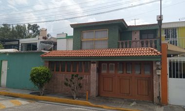 BONITA CASA Y EXCELENTE UBICACION EN VILLA DE LAS FLORES COACALCO