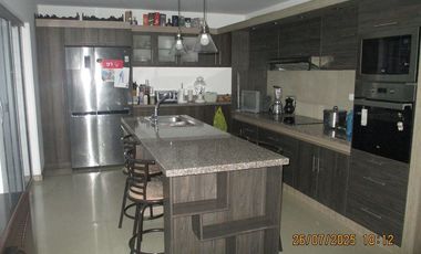 Casa amoblada de arriendo alquiler en Cuenca Ricaurte sector colegio Catalinas