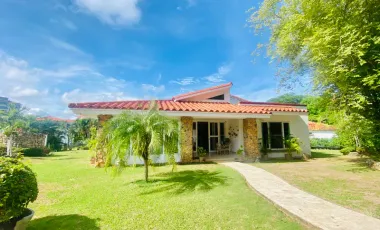 ALQUILO LINDA FINCA LAS PALMERAS INF AL3002047822 UBICADA EN VILLAVICENCIO SECTOR PRIVADO
