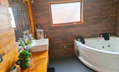 SE VENDE AMPLIA CASA ! CERCANO A COLEGIO WESSEX, VILLA EL AROMO