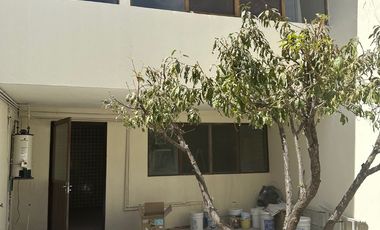 AMPLIA CASA DE 5 RECAMARAS EN RENTA EN ZONA CENTRO Y JARDIN DE SAN MARCOS