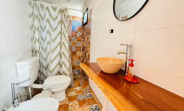 CASA CON QUINCHO Y PILETA