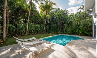 Villa Belfiore: Exclusive Golf Course Villa in Playacar | 6 Bedrooms, Pool & Luxury Finishes