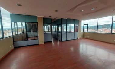 Edificio comercial rentero de venta en Cuenca Ecuador a una cuadra del cementerio Av Huaynacapac