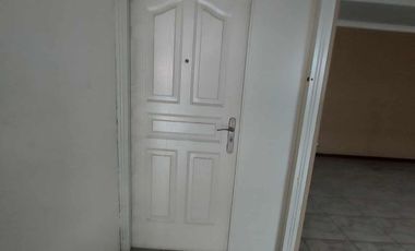 Edificio comercial rentero de venta en Cuenca Ecuador a una cuadra del cementerio Av Huaynacapac
