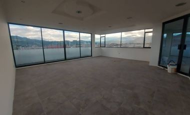 Edificio comercial rentero de venta en Cuenca Ecuador a una cuadra del cementerio Av Huaynacapac