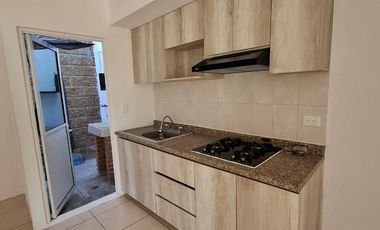 SE RENTA CASA EN FRACCIONAMIENTO CALICATA 2, CUAUTLANCINGO