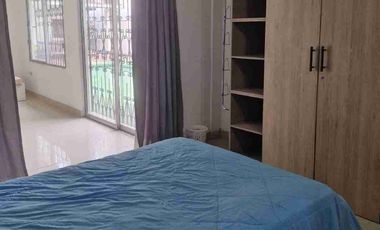 🟢ALQUILER AMPLIA SUITE/DEPARTAMENTO AMOBLADO EN LOS CEIBOS🟢