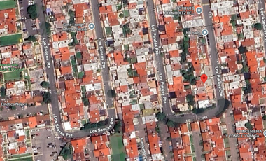 EXCELENTE CASA EN VENTA Y EN OPORTUNIDAD, EN ESTAS GARANTIA NO SE ACEPTAN CREDITOS , UBICADA EN PIRULES ORIENTE 42 ..... ARCOS DEL ALBA 54750	ARCOS DE