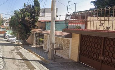 VENTA DE CASA EN TLANEPANTLA COL LOS PIRULES