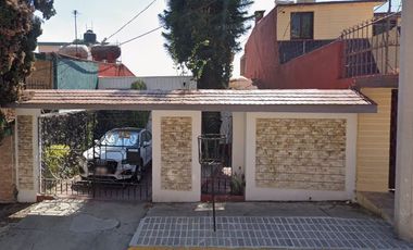 VENTA DE CASA EN TLANEPANTLA COL LOS PIRULES