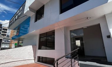 Casa comercial en renta sector batán bajo con 340m2 totales