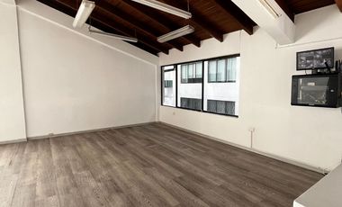 Casa comercial en renta sector batán bajo con 340m2 totales