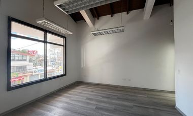 Casa comercial en renta sector batán bajo con 340m2 totales