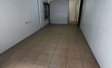 Casa comercial en renta sector batán bajo con 340m2 totales