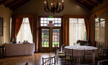 PROPIEDAD COMERCIAL DE VENTA A 100 METROS DE LA AVE REMIGIO CRESPO Y AVE SOLANO, IDEAL PARA PLAZAS COMERCIALES, O EDIFICIOS, CLINICAS