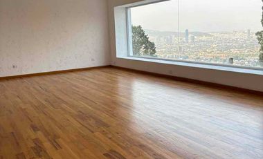 RENTA de Casa en Priv . en esquina Zona  Valle en San Pedro Garza , Garcia NL