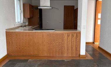 RENTA de Casa en Priv . en esquina Zona  Valle en San Pedro Garza , Garcia NL