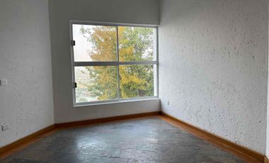 RENTA de Casa en Priv . en esquina Zona  Valle en San Pedro Garza , Garcia NL