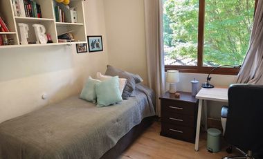 CASA EN CONDOMINIO LAS PIRCAS DE CHICUREO, COLINA (AV. SANTA FILOMENA), 369/1.562 M2, 5D, 4B, SERVICIOS, TERRAZAS, HERMOSO JARDIN, EXCELENTE PISCINA