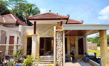 RUMAH CANTIK SISA 4 UNIT DEKAT SMA TN MAGELANG