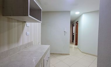 Alquilo Departamento piso 3 La Molina