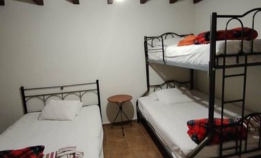 Quinta vacacional con piscina de venta en yunguilla Santa Isabel sector Malapamba a 5 min de la vía principal