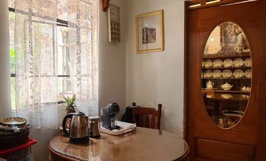 CASA MUY ILUMINADA, IDEAL PARA UNA FAMILIA GRANDE, CON DEPARTAMENTO TIPO LOFT  Y OFICINA INDEPENDIENTES