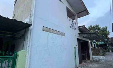 Dijual Murah Rumah 2 Lantai Belakang Hotel Hyatt Jalan Palagan Yogyakarta