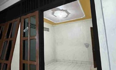 Dijual Murah Rumah 2 Lantai Belakang Hotel Hyatt Jalan Palagan Yogyakarta