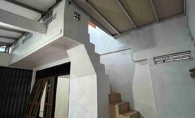 Dijual Murah Rumah 2 Lantai Belakang Hotel Hyatt Jalan Palagan Yogyakarta