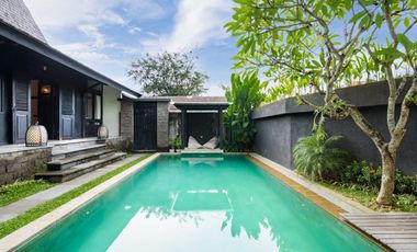 5-Bedroom Villa with Traditional Joglo Design in Canggu (B-CG12)