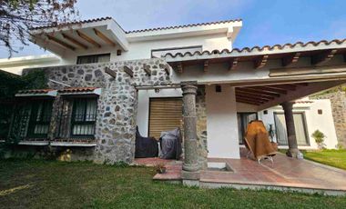CASA ESTILO CUERNAVACA EN VENTA