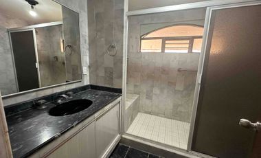 Casa en renta para oficinas, Clínicas, restaurante, excelente ubicación,