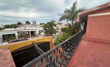 Casa en renta para oficinas, Clínicas, restaurante, excelente ubicación,
