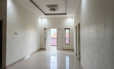 Jarang Ada! Rumah 5 Kamar Dijual di Poasia dengan Harga Spesial!