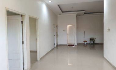 Jarang Ada! Rumah 5 Kamar Dijual di Poasia dengan Harga Spesial!