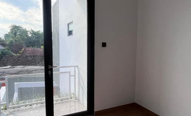 Buruan! Rumah Siap Huni, Legal Lengkap di Mlati Jarang Ada!