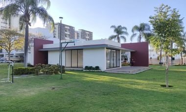 CASA DE 4 RECAMARAS REAL DEL CARMEN ZONA REAL ZAPOPAN