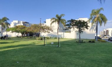 CASA DE 4 RECAMARAS REAL DEL CARMEN ZONA REAL ZAPOPAN